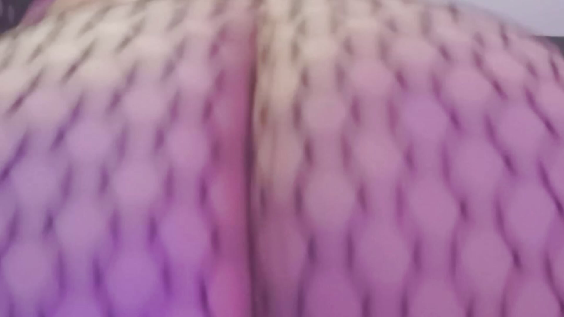 doggy bounces big ass - video by Moon_Cake333 cam model