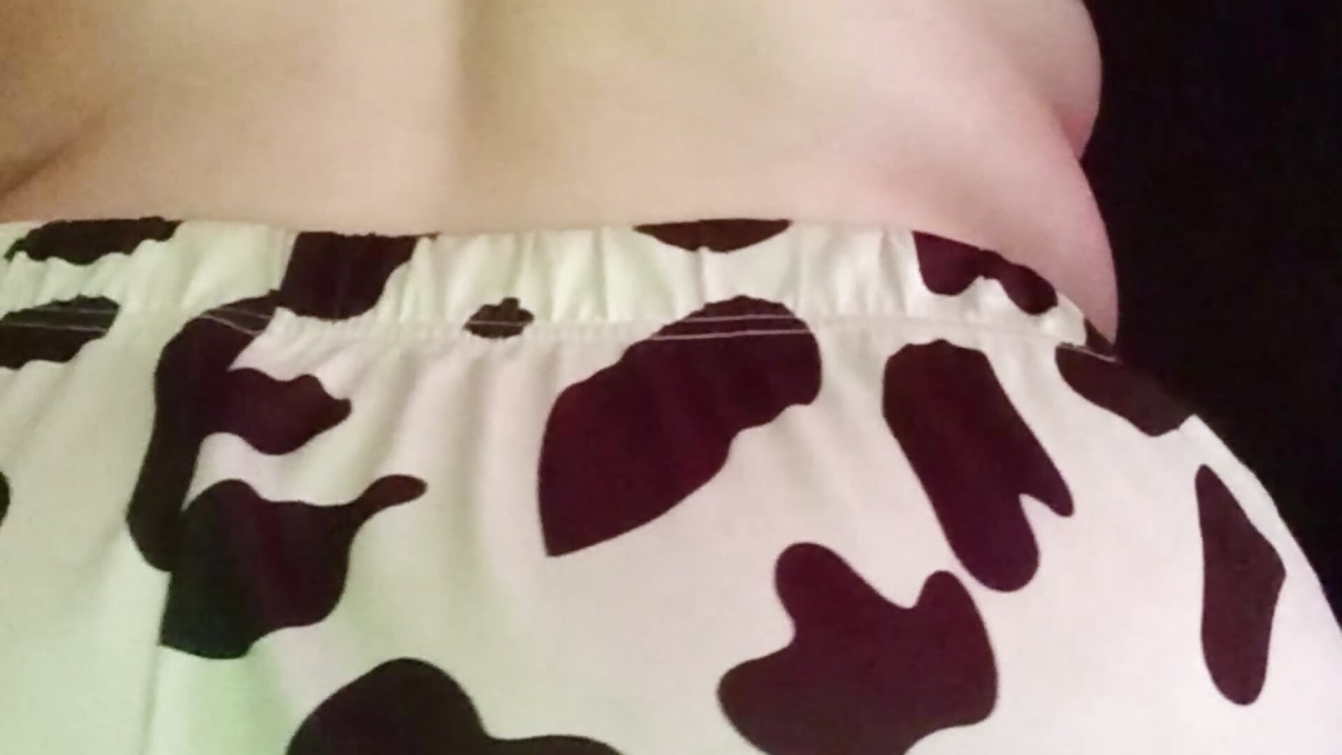 hot 🫦－カメラキャストのMoon_Cake333の動画