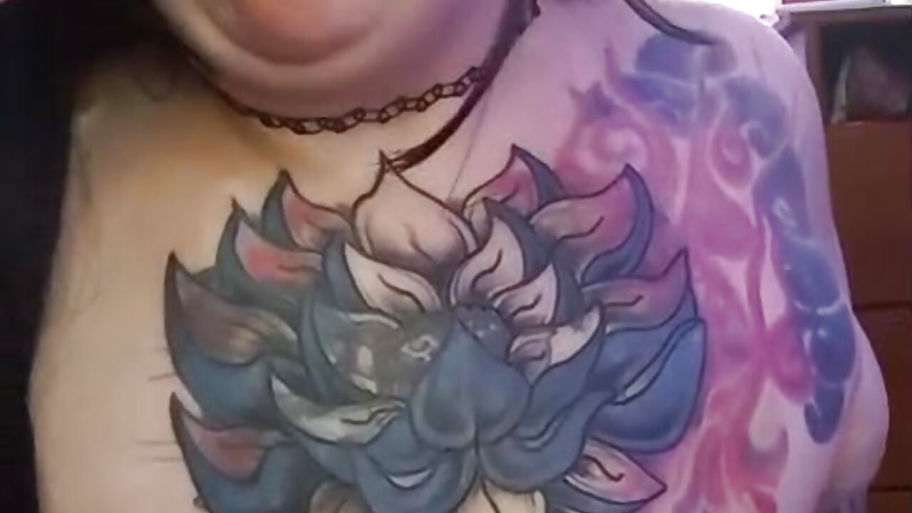 bj 🎈 - video by Moon_Cake333 cam model