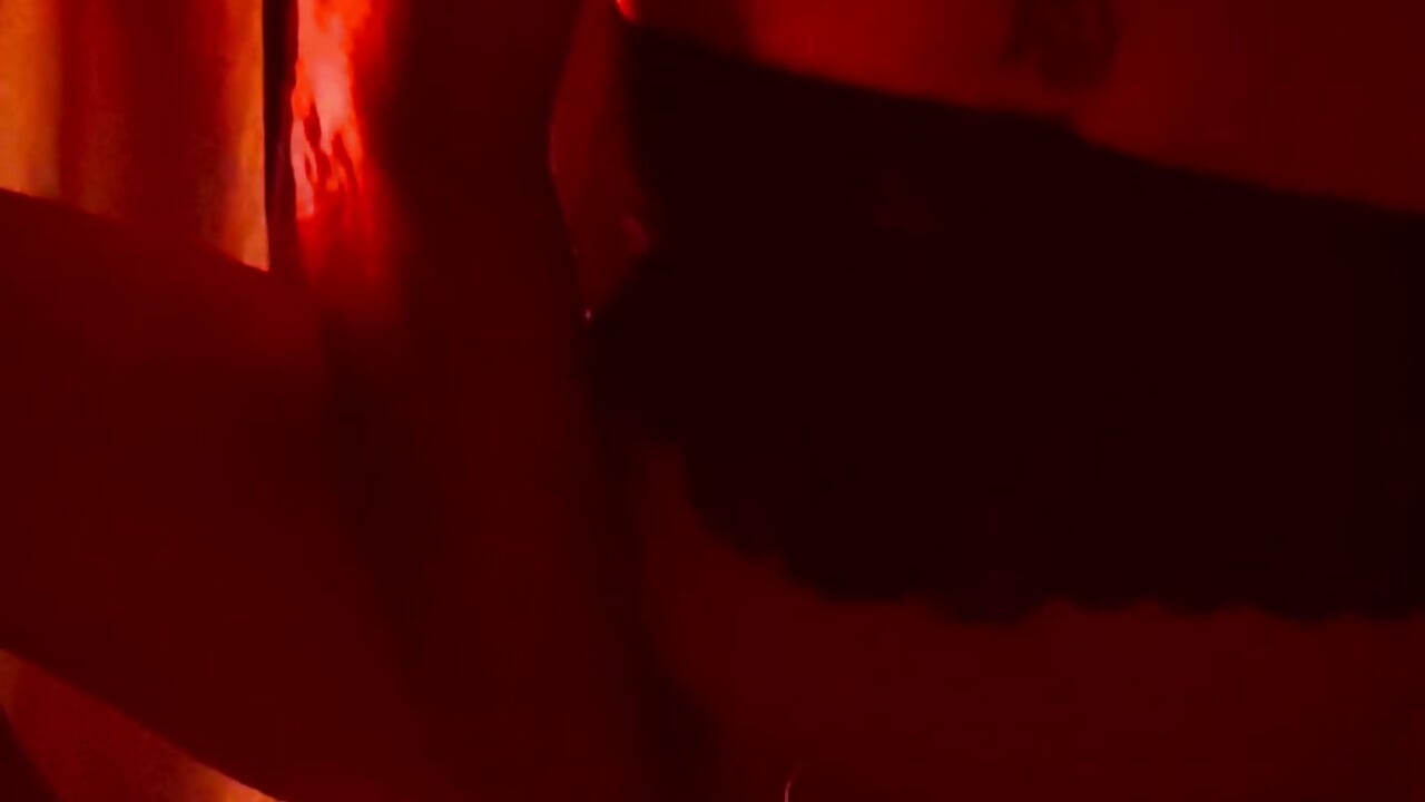 Tocandome – video modela na kameri Ladyluve4u