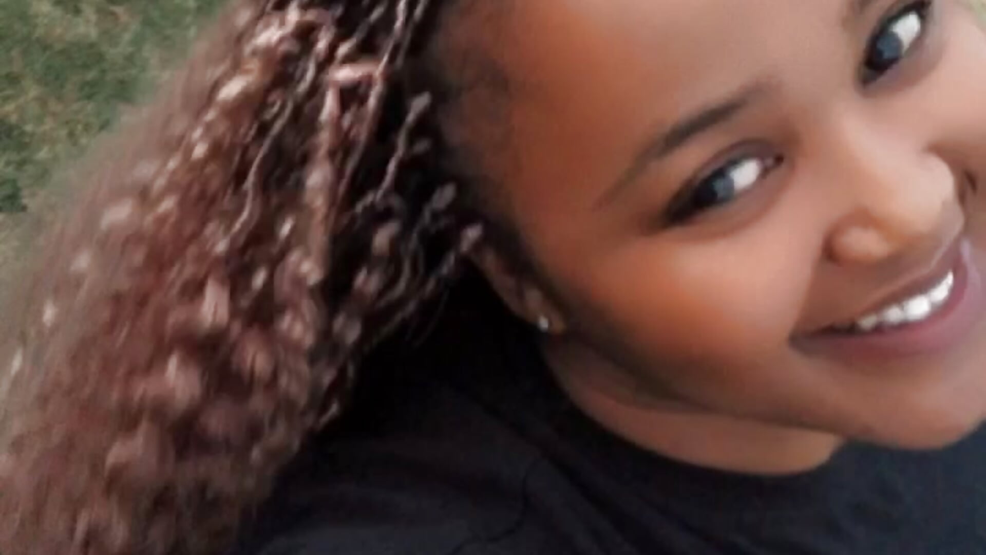 SultryB - SultryBusty adlı kamera modelinin videosu