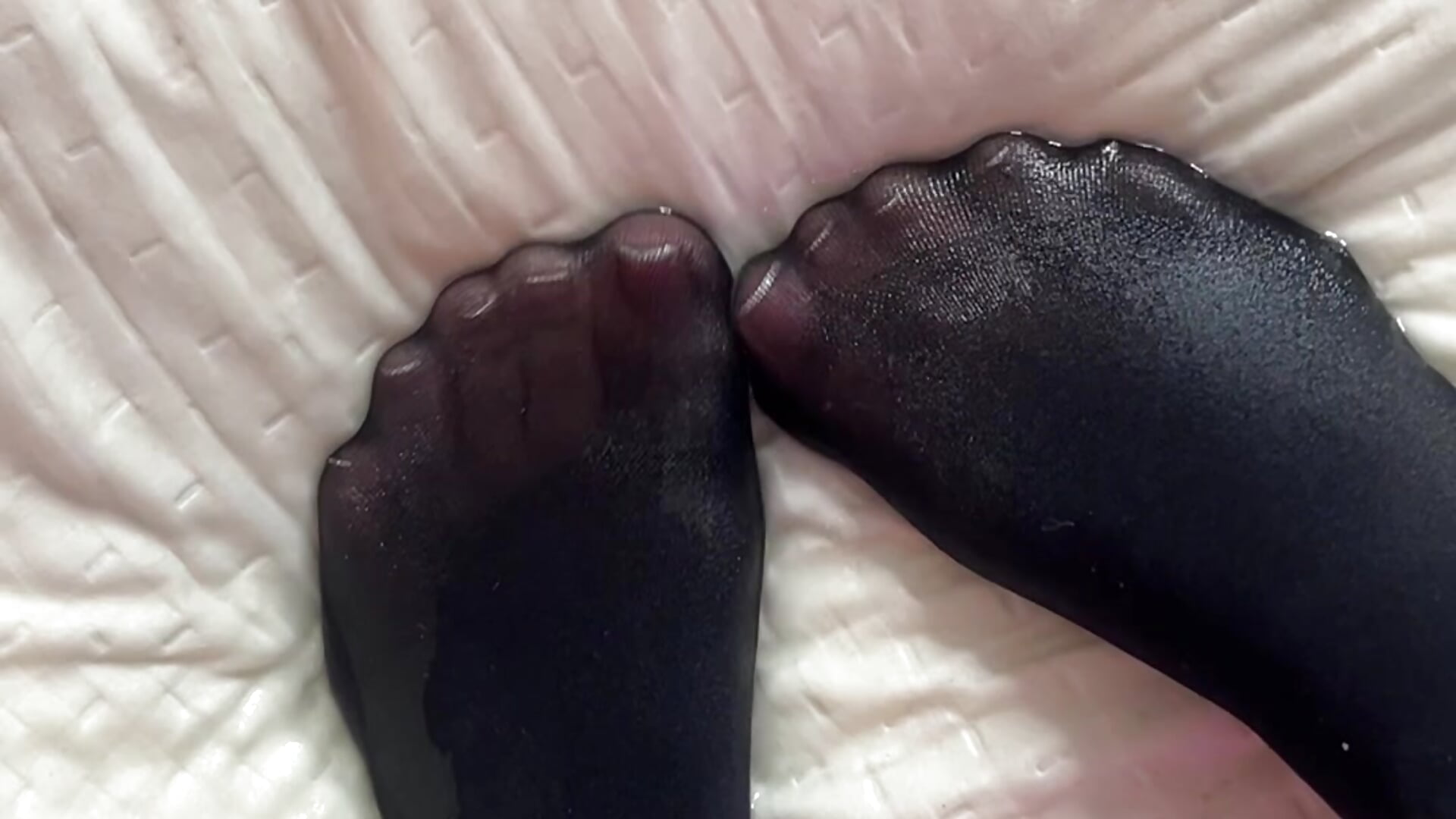 Level Up: Wet Socks & Squirt Play 😋😋
