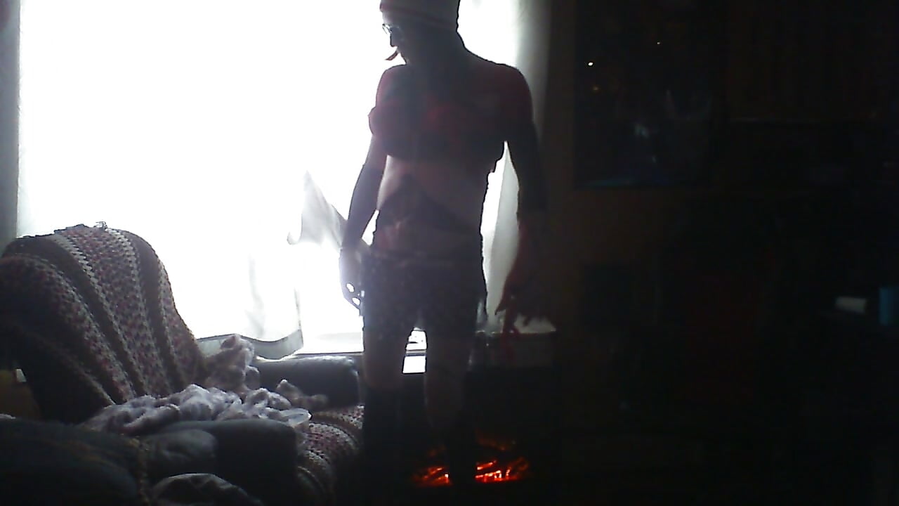 WIN_20260304_07_22_45_Pro - video oleh model kamera openallforyou