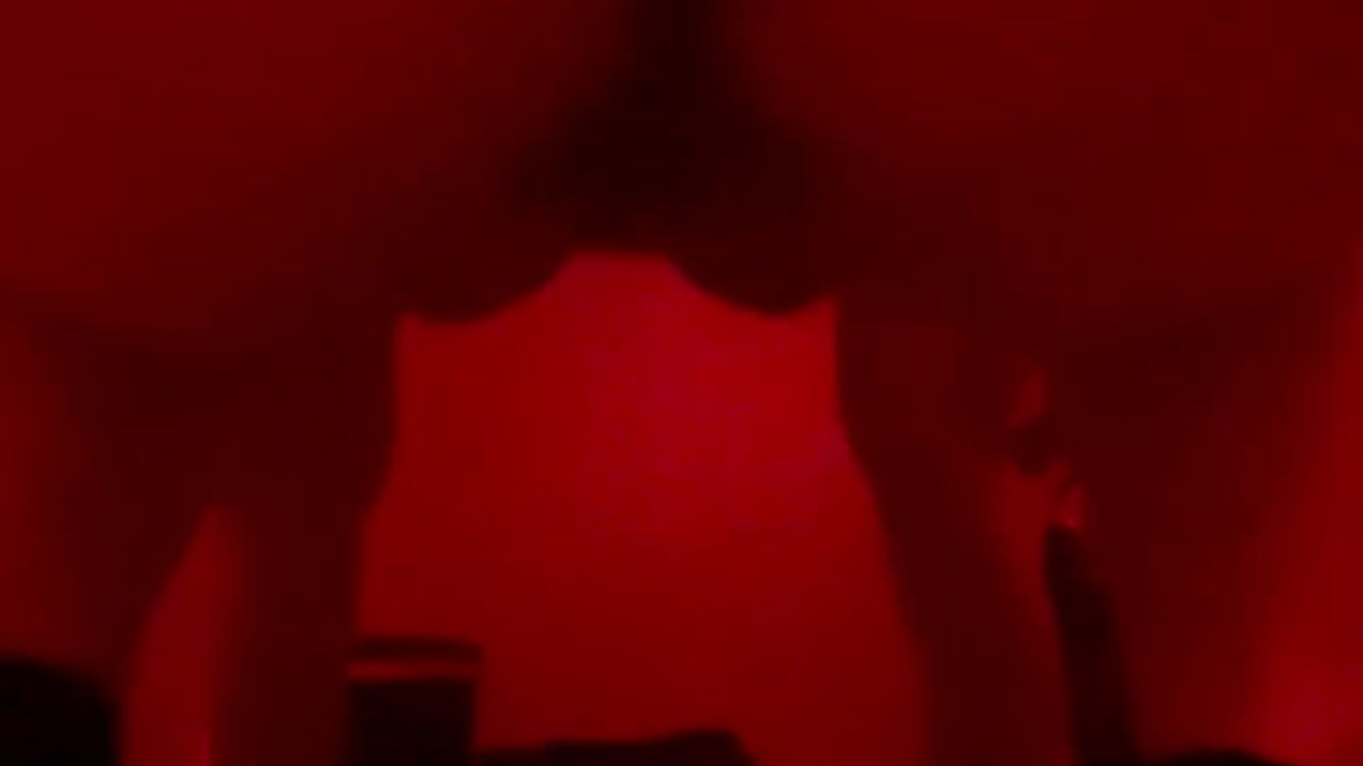 Short clip - Rubbing my pussy while I shake my ass