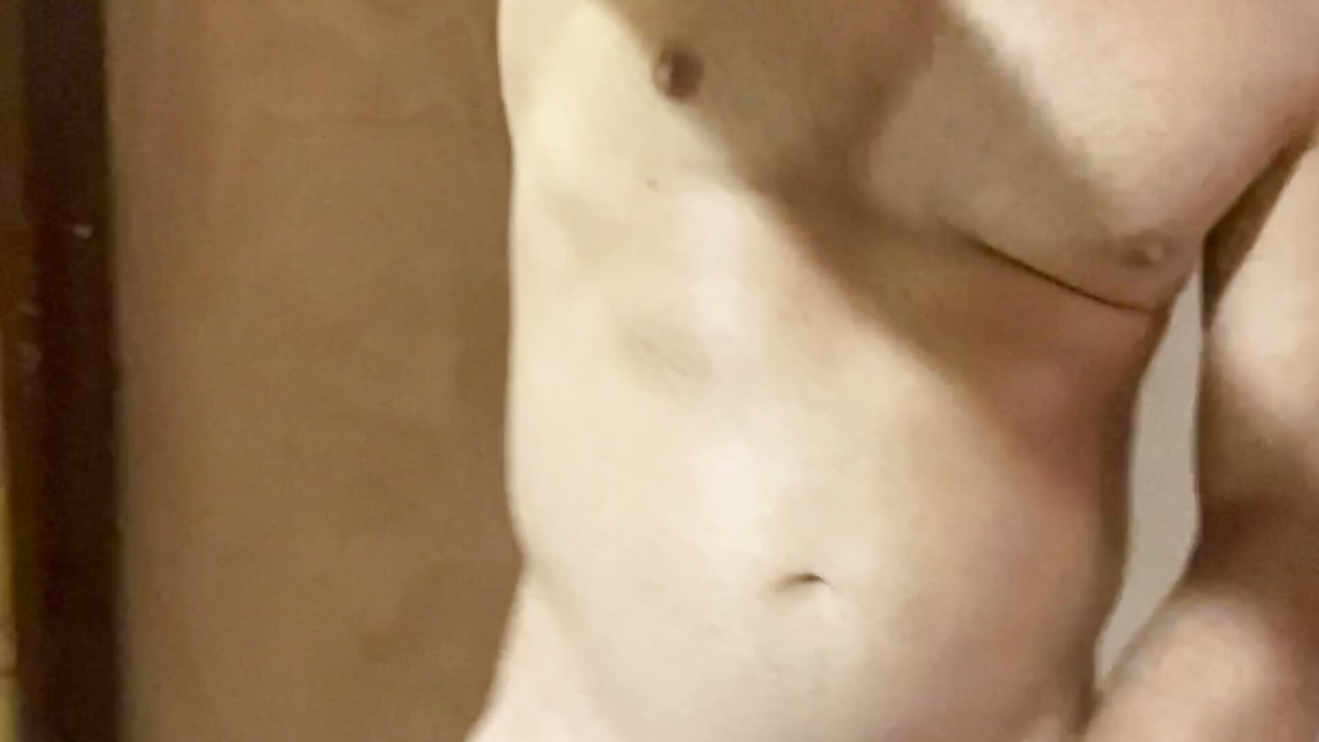 Look my body my dick and my ass - video by lucas_mark cam model