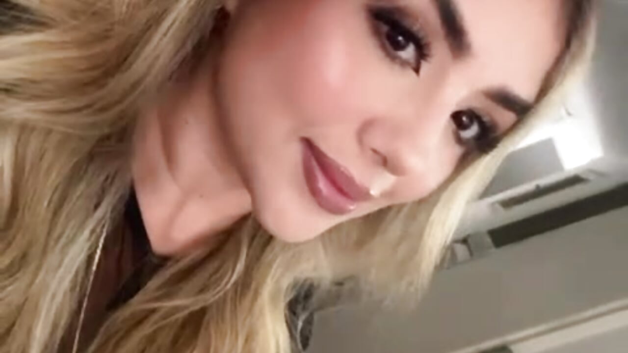 🖤🤍🤍🖤 - clip cu ChloePreston_