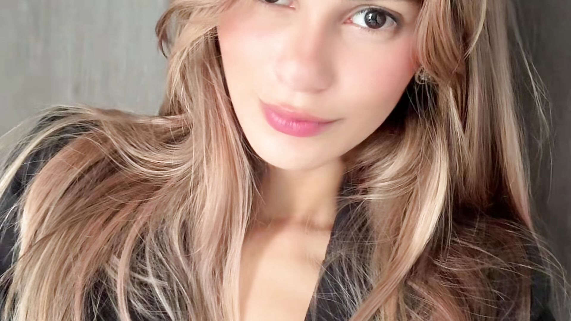 🫣– cuteluci_ kameramodell videója