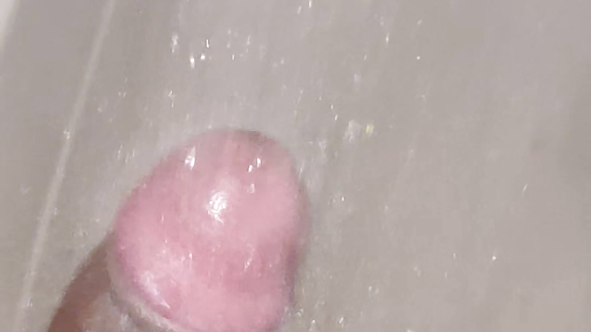 Shower orgasam 💦😈 — filmik dickontop_24, modela(-lki) na kamerkach