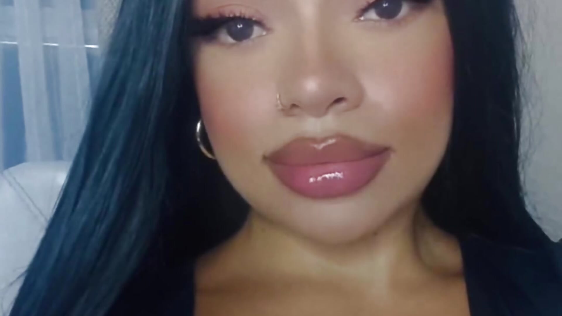 Sexy - video by Alyssa_Houston cam model