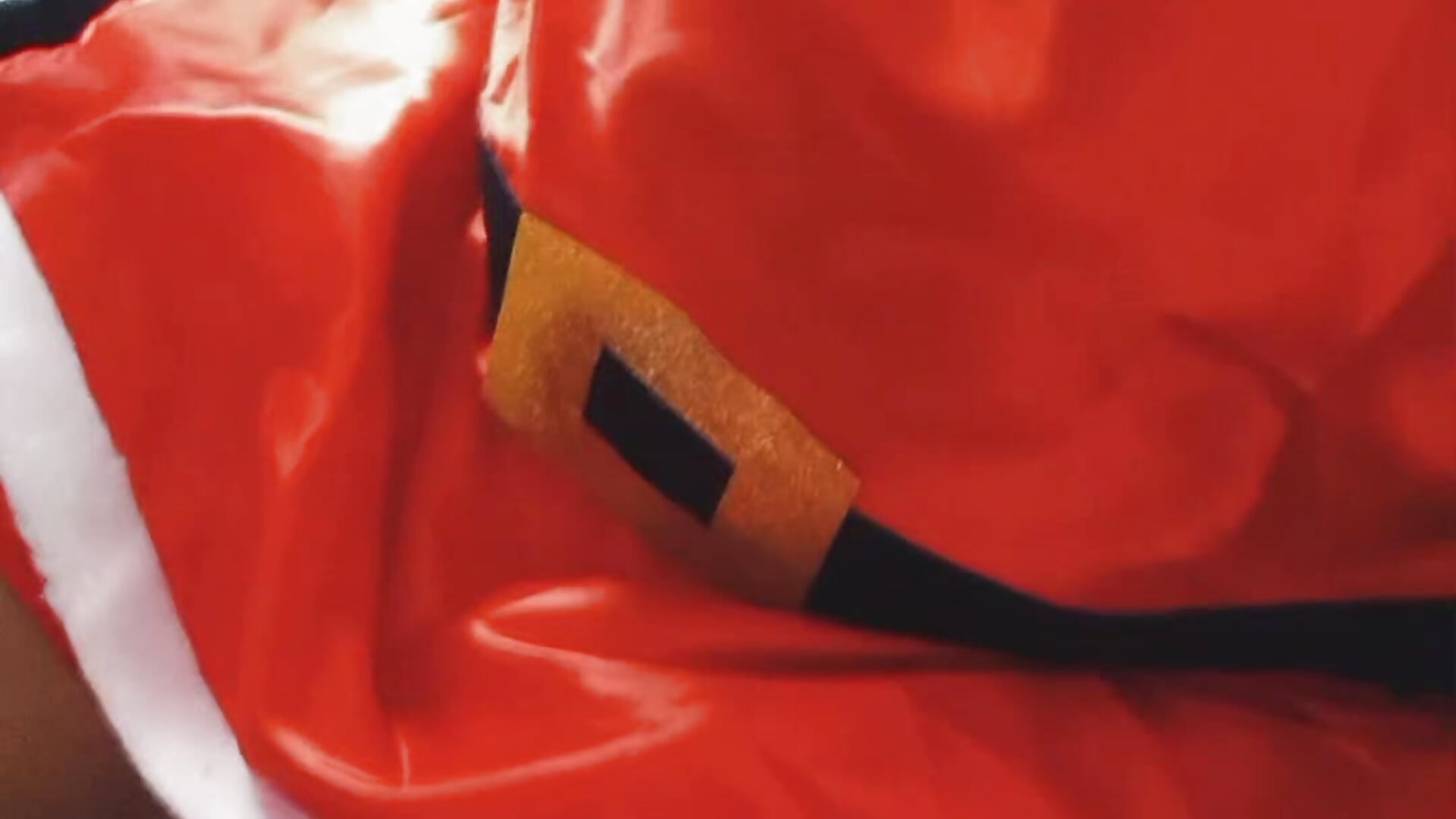 Getting ready for Christmas 🥵 How about my outfit 😋😏😈 - video by LaurenWelly_ cam model