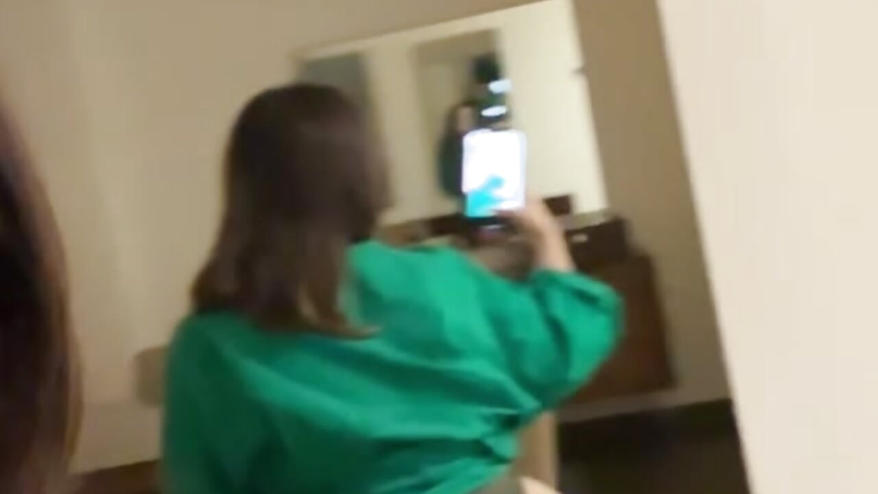SEATED ASS Aynadan gör dikizleme