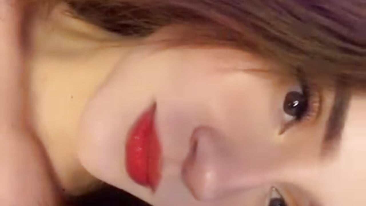 Do u love my kisses? - video by TinaJonnes_ cam model