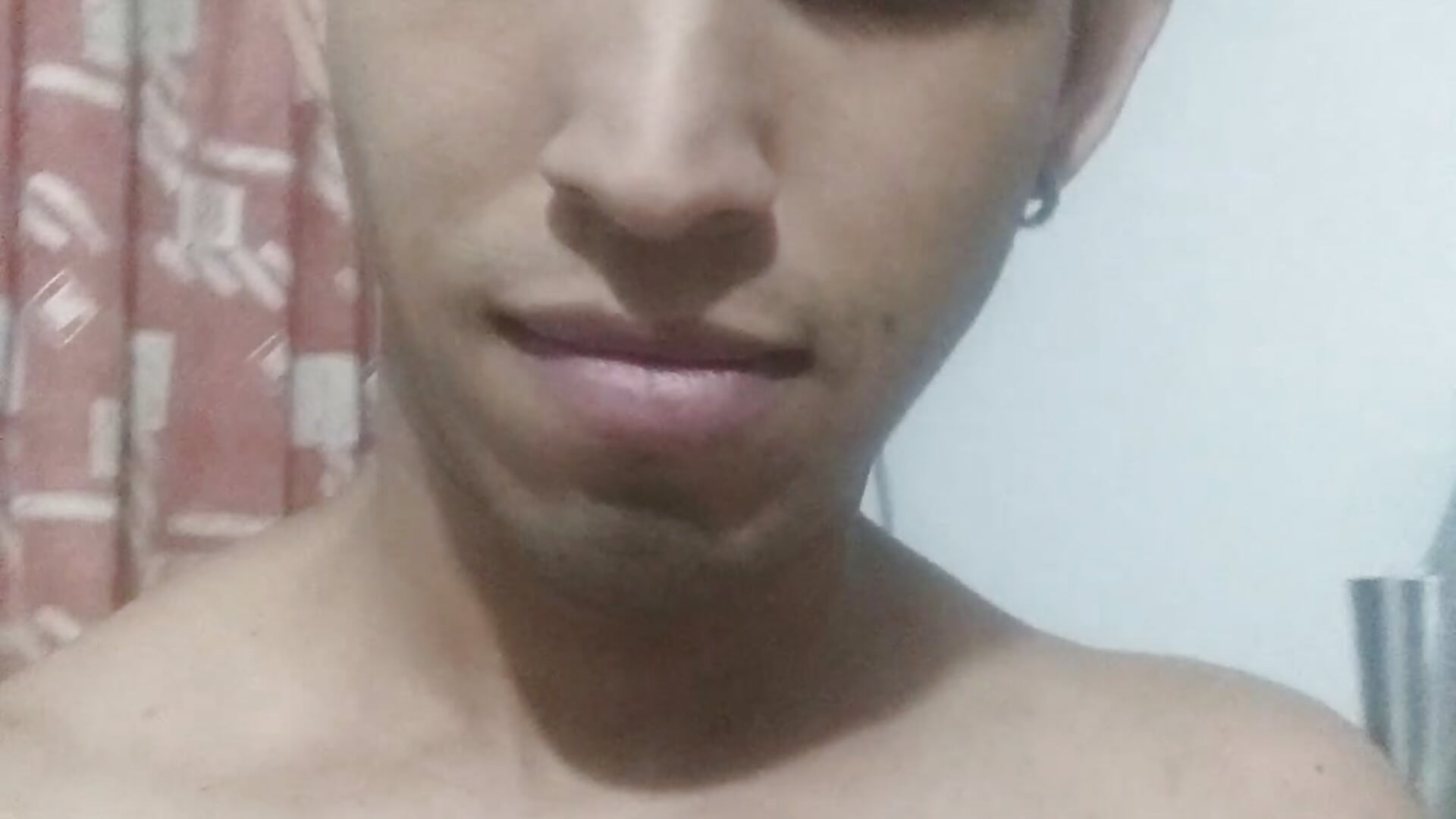 En casa - Omargomzz adlı kamera modelinin videosu