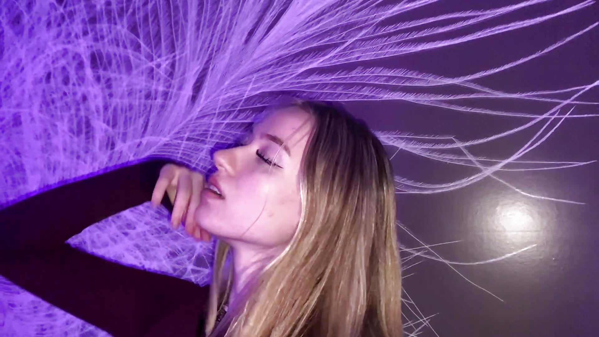 IMG_8262 - video by CwenHetherington cam model