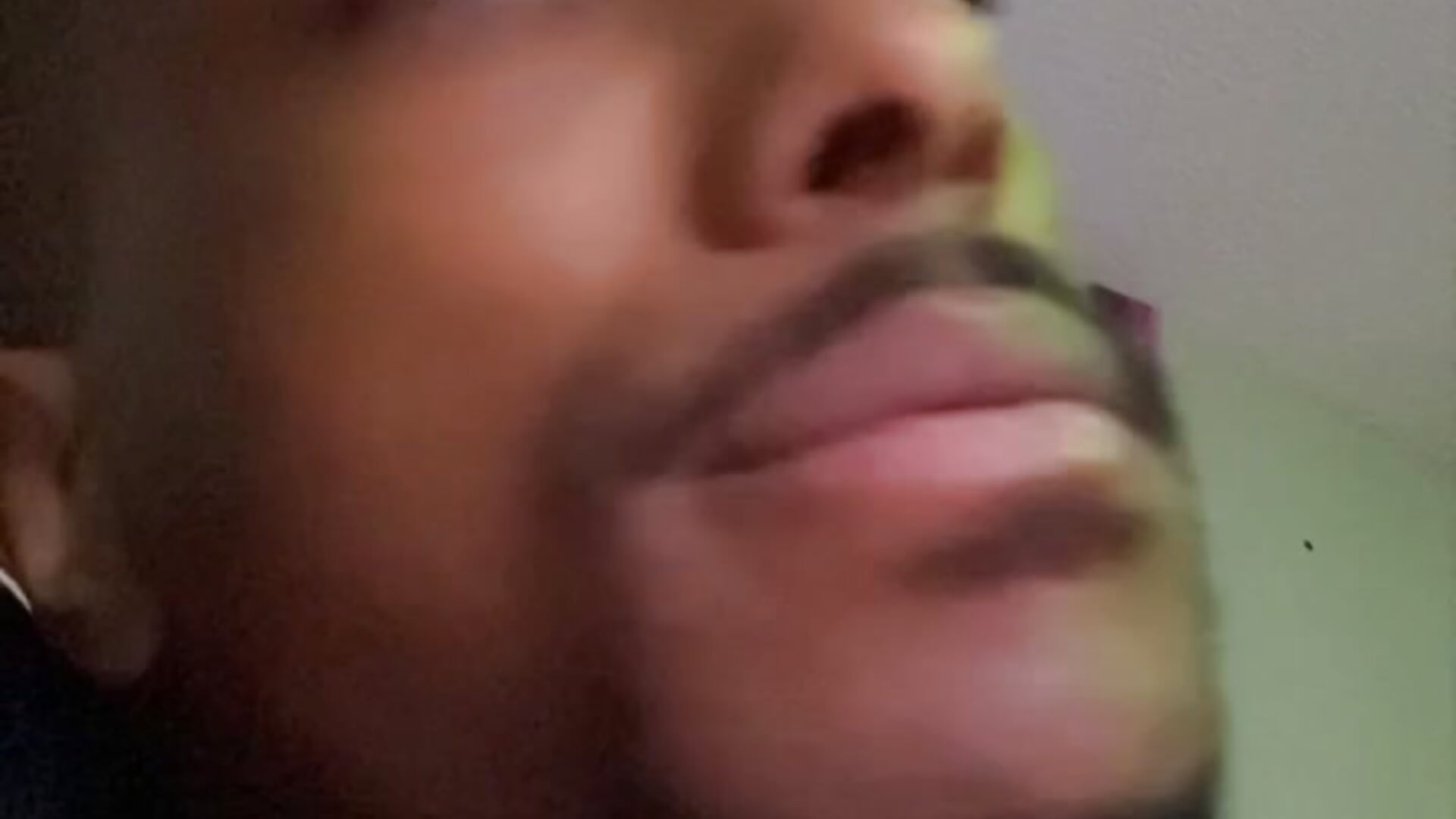 MUNCHIES - video by xVINxCITYx cam model