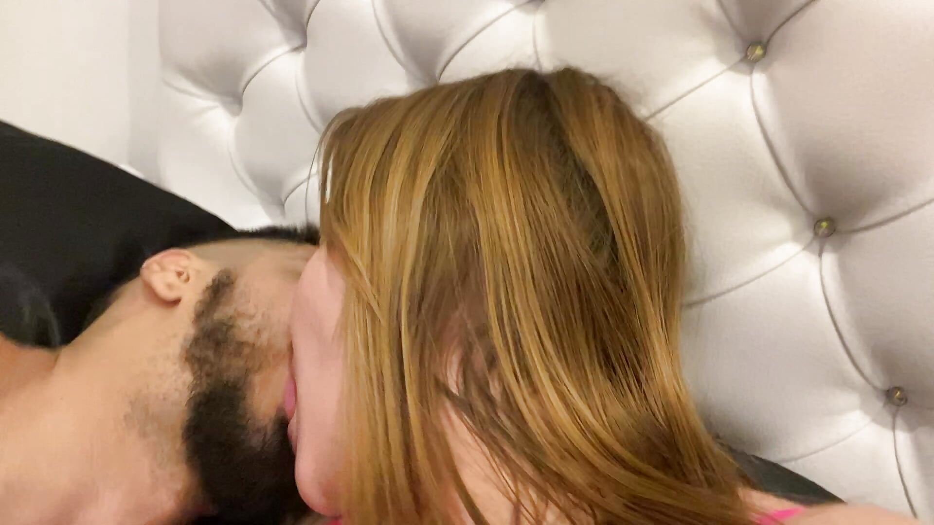 Kiss me - video by Cutetitslatin cam model