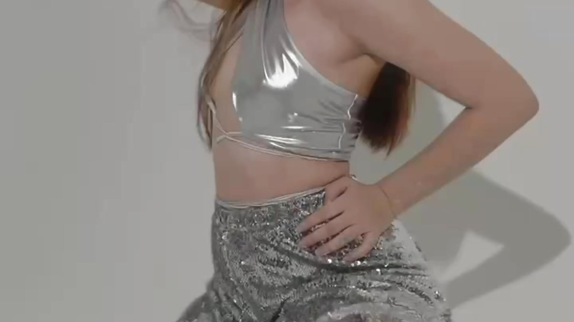 turned everything upside down like a tsunami - video by CathrynGeer cam model