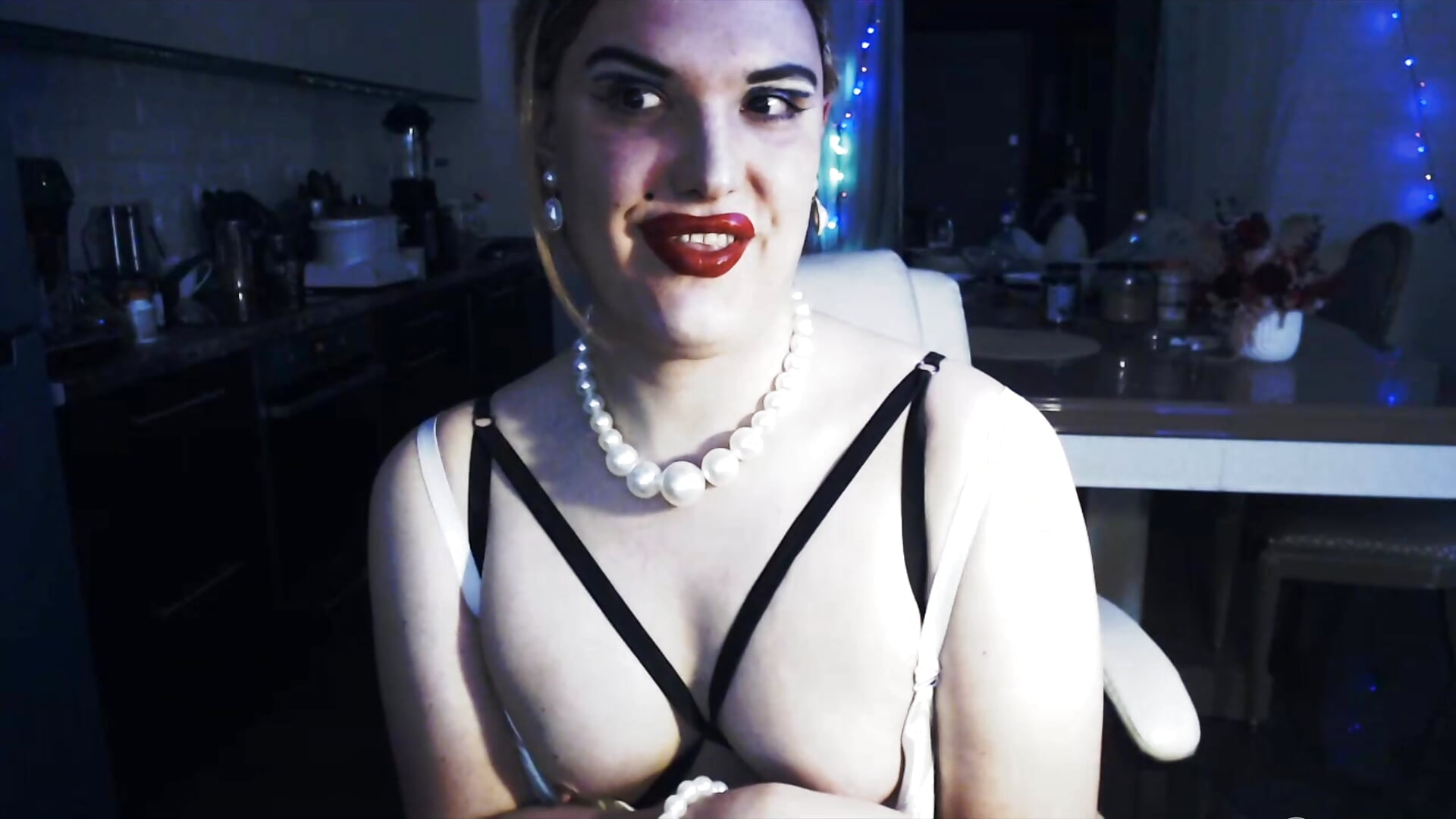 Super slut :) - vídeo de la modelo de cam SarinaWilliams