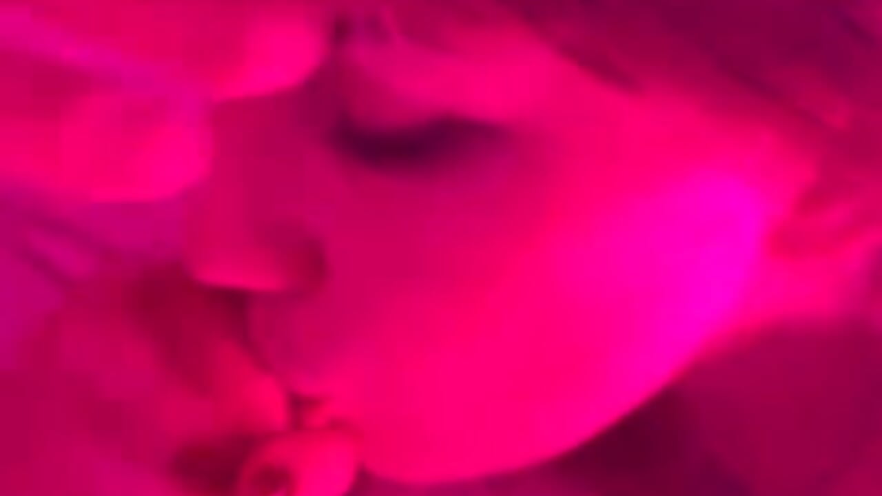 giving him a BJ😝🍆homemade shortie session