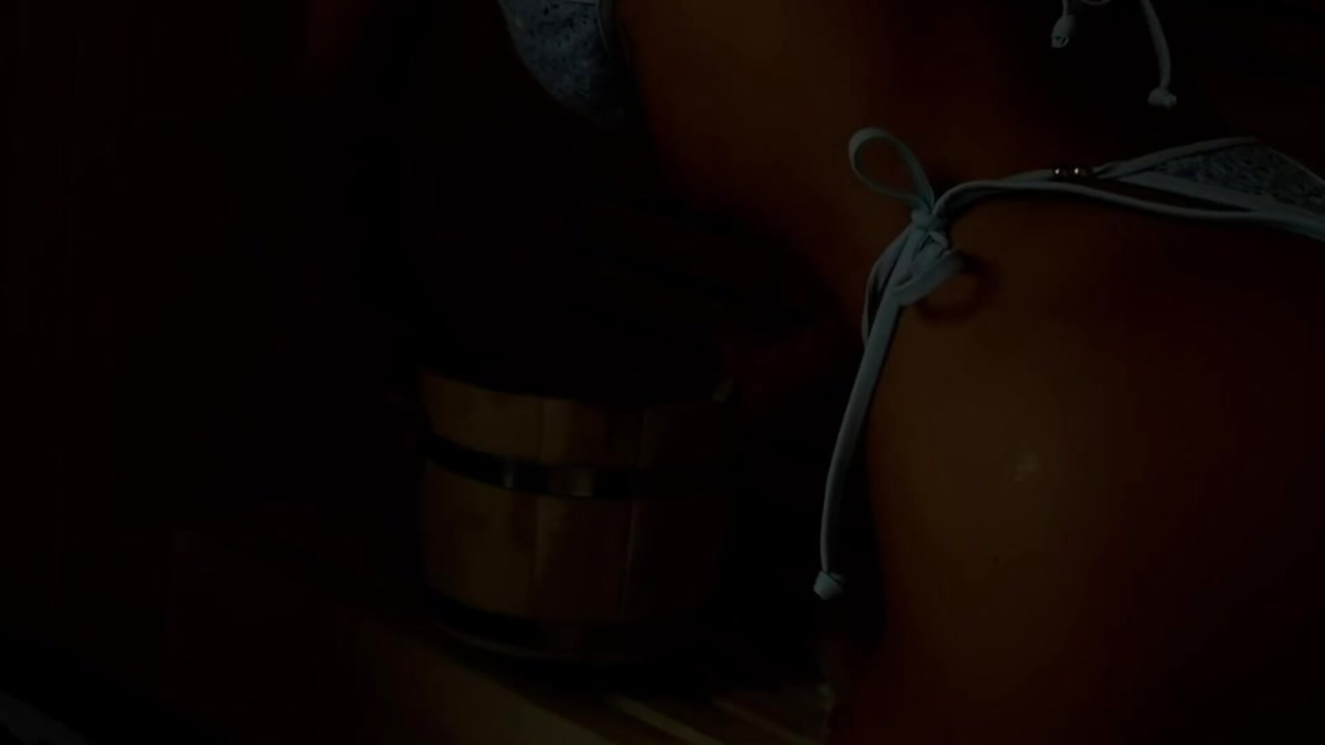 Hot days & even hotter nights in Crete - فيديو من YasmineShaw موديل الكام