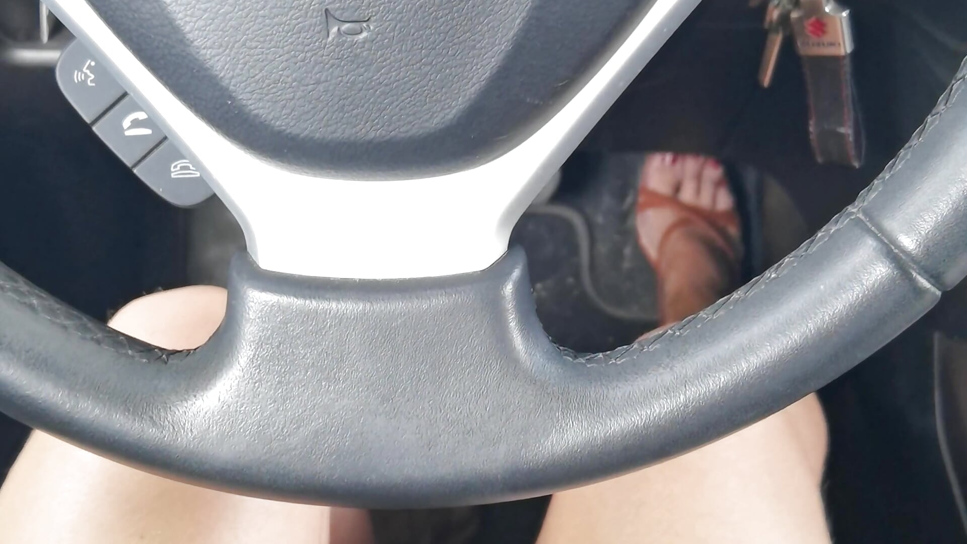 Robe en voiture - video by Luxymin34 cam model