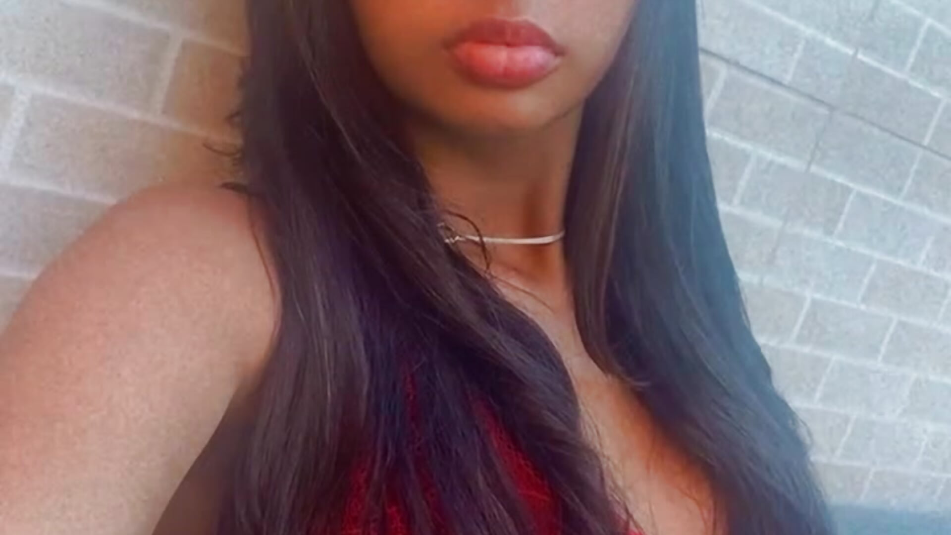 trim,5DEB052C-81DB-41A9-BBBF-F3AFF89A28C4 - video by Maite_01 cam model