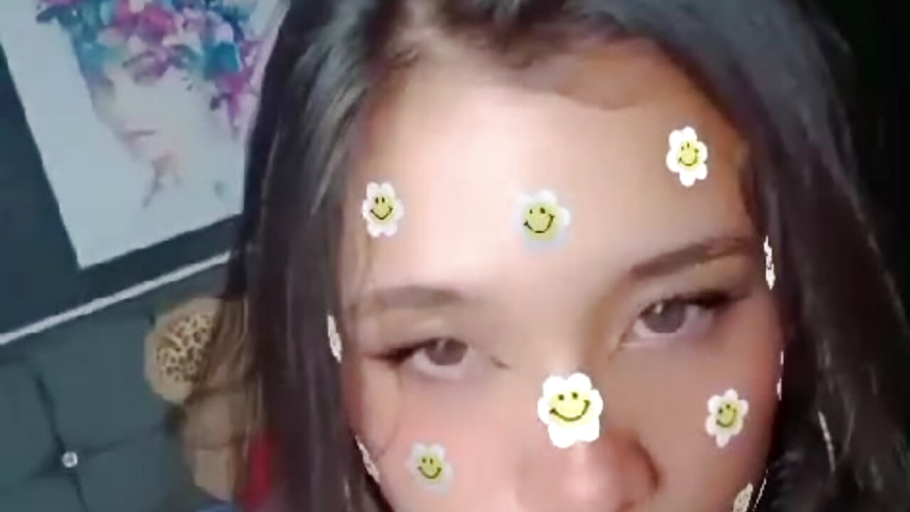 Me pretty face - video by Cristal_moon1 cam model