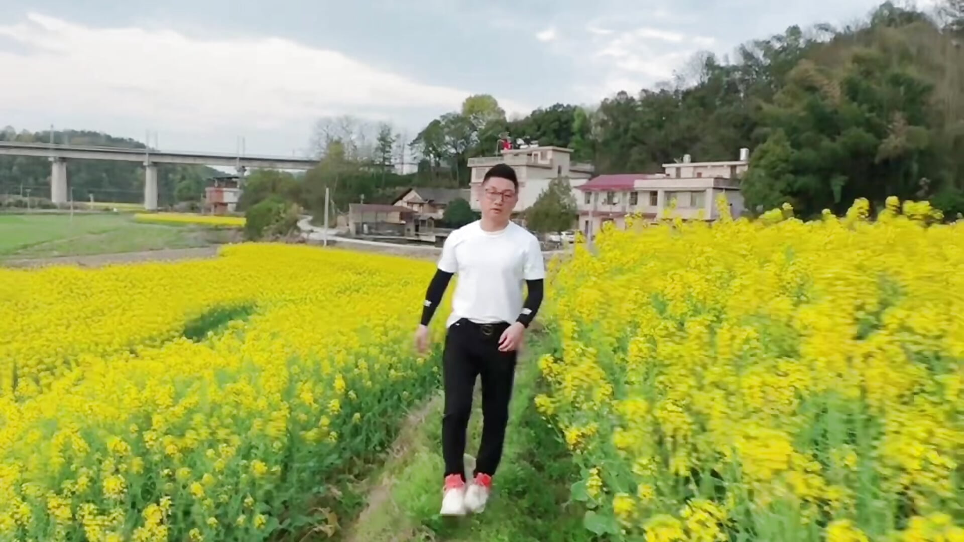 436c904f247345a9ab564aa3c03e6391 – video af yon-jun