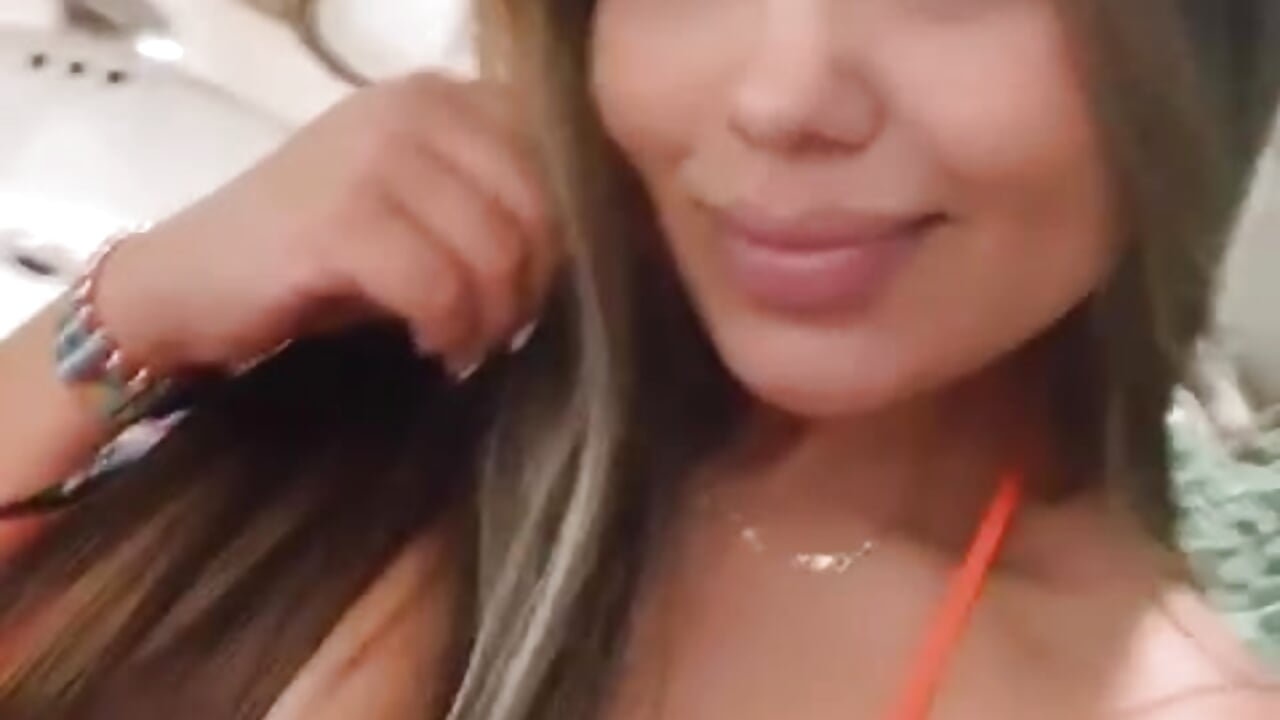 :=))) - valeria2019hot adlı kamera modelinin videosu