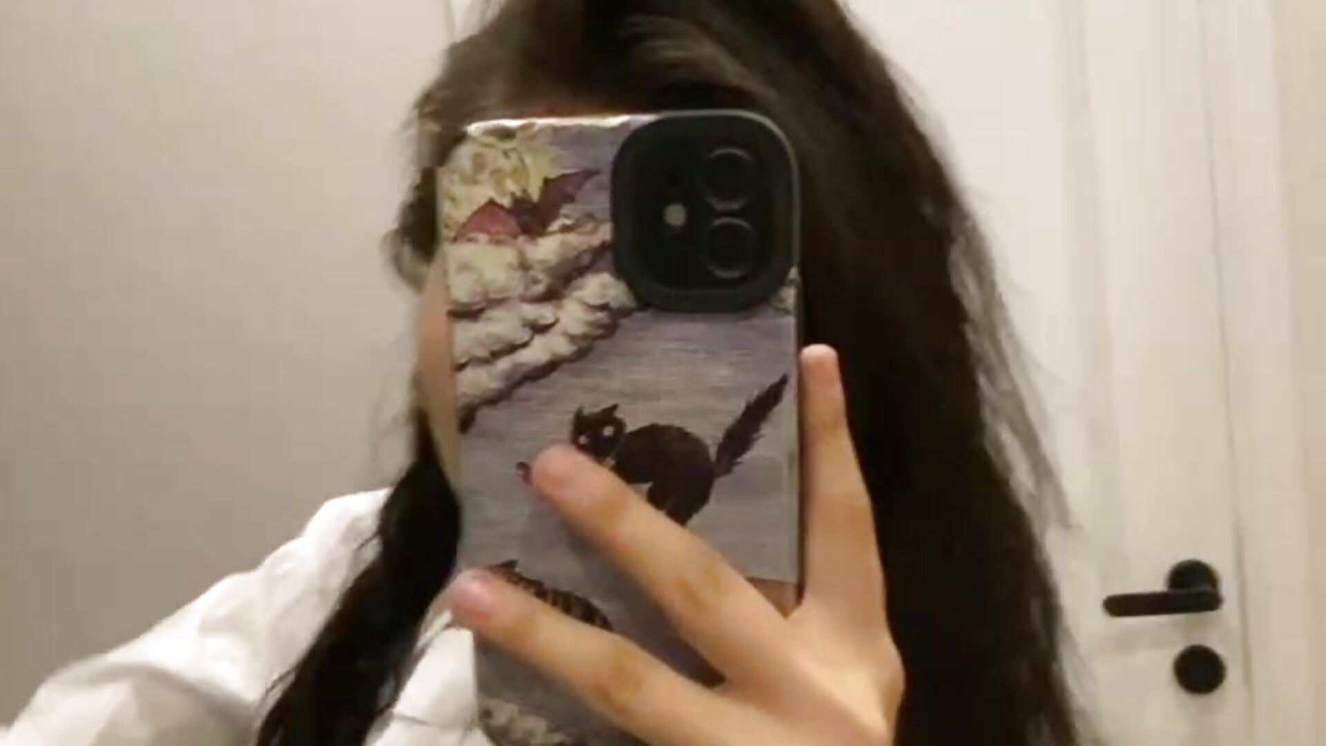 I'm trying to be cute :3 - video by EarthaBute cam model