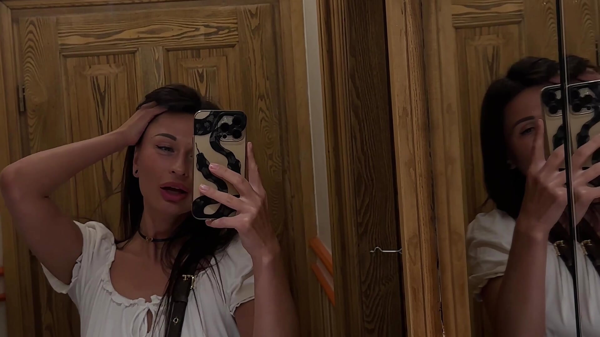 Dining - video by Ralli26 cam model