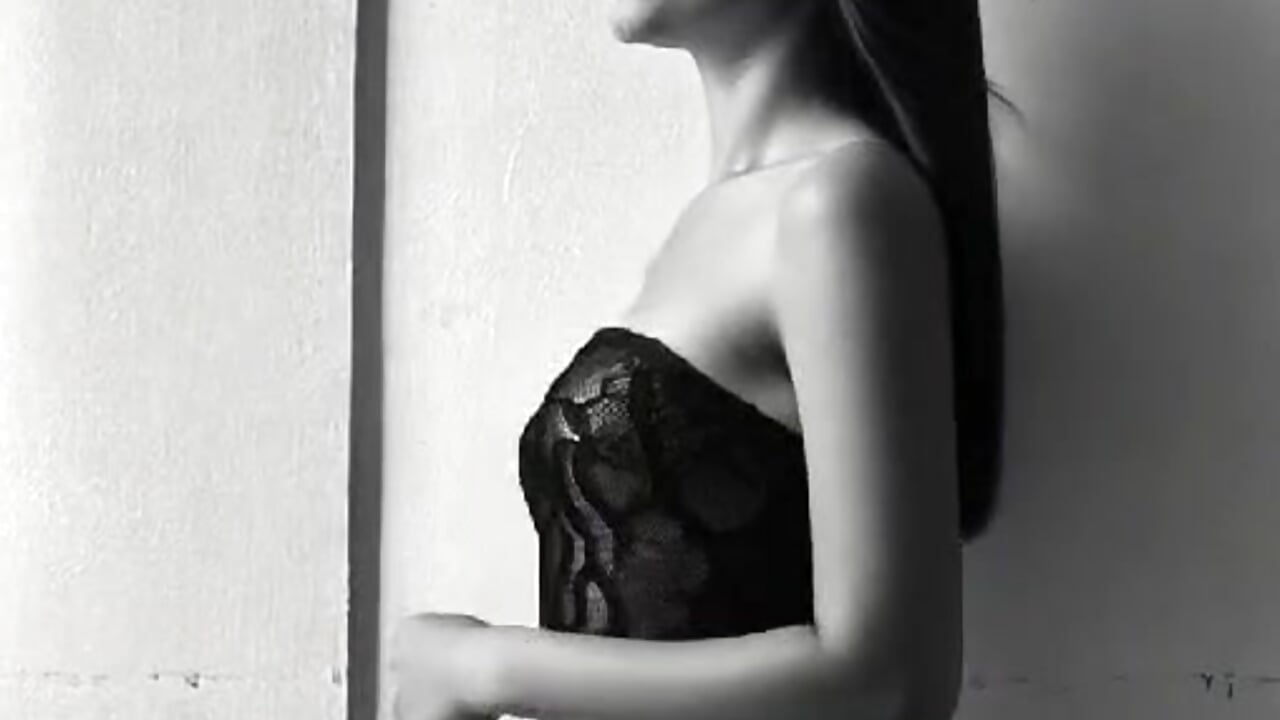 Ready to worship your sexy queen!👑💋 - فيديو من kharelys_777 موديل الكام