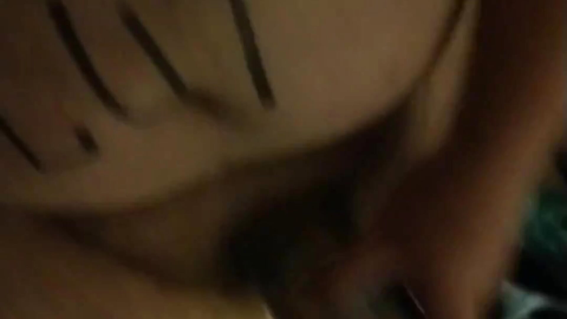 Fucking a peanut butter jar - video by FLBIGJOE cam model