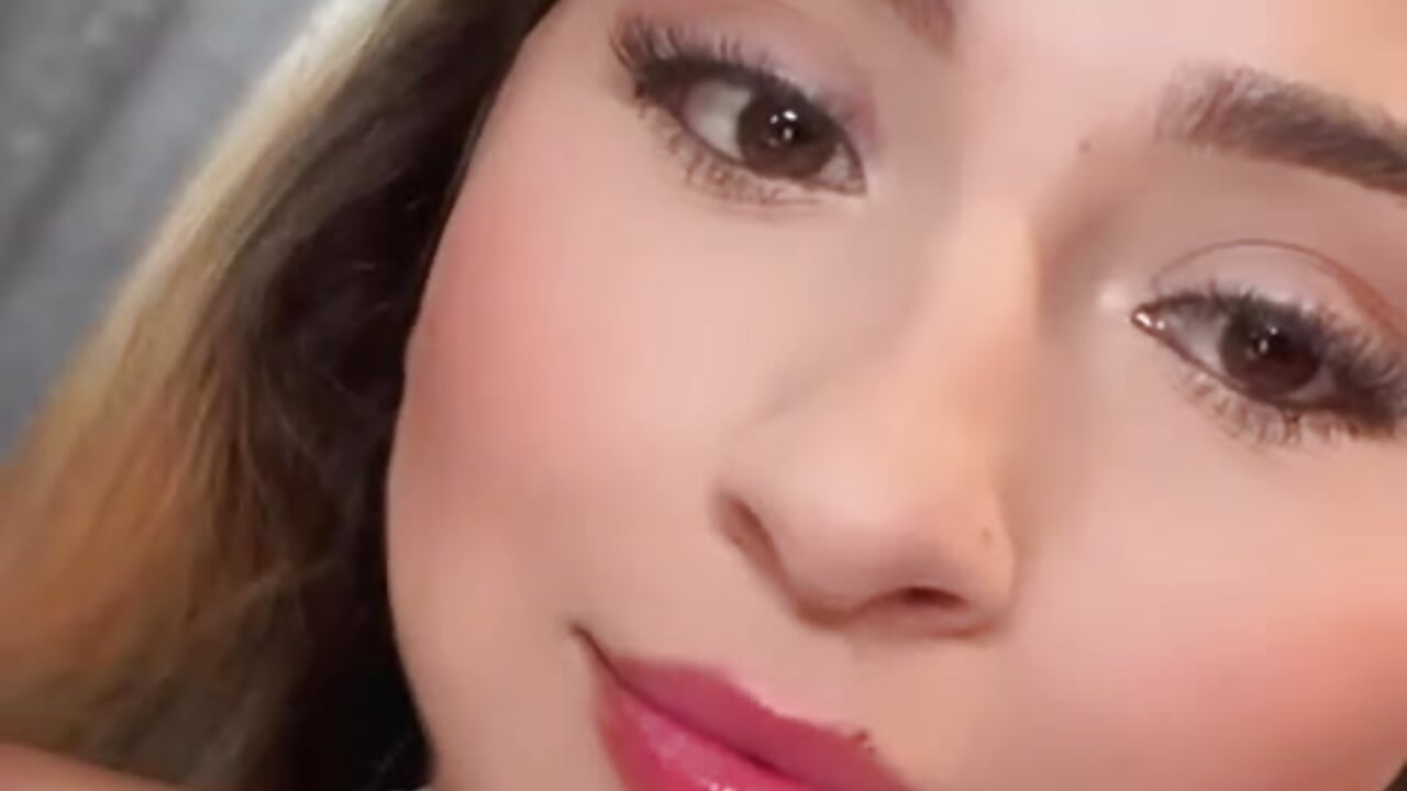 Good morning  love! - video by SophieeBrown cam model