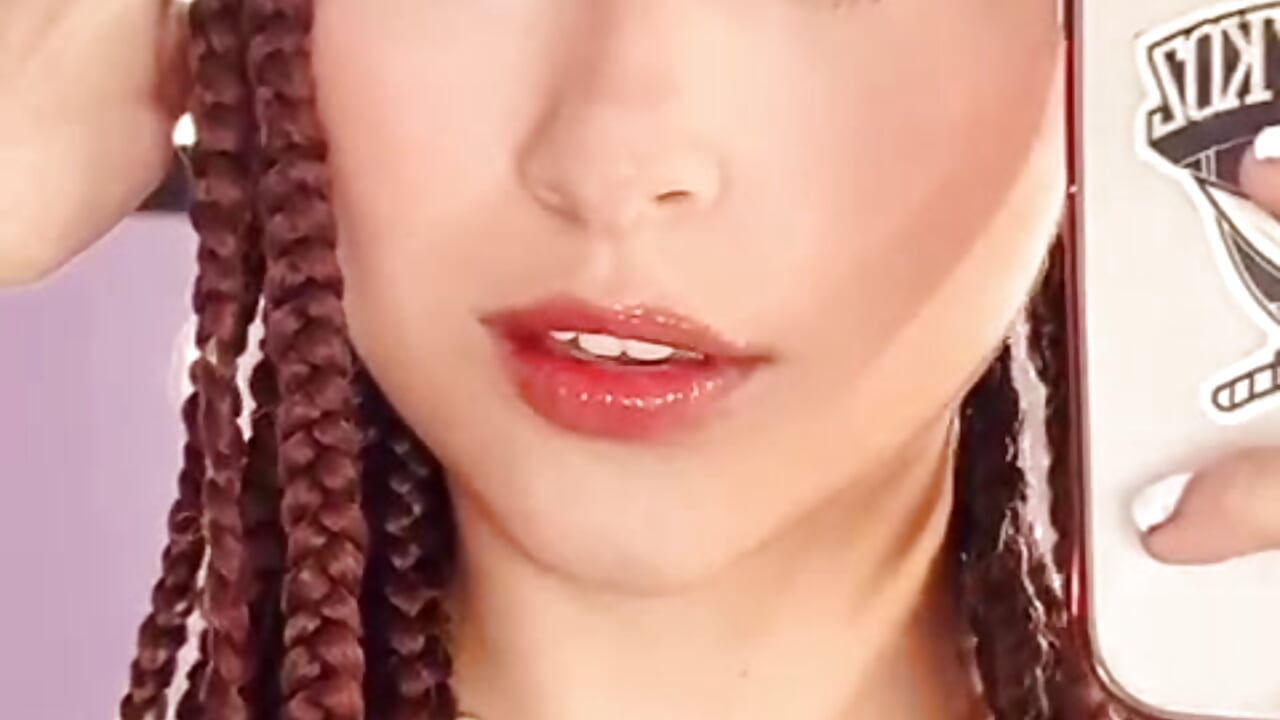 pretty girl, pretty brunette - video by SophieeBrown cam model