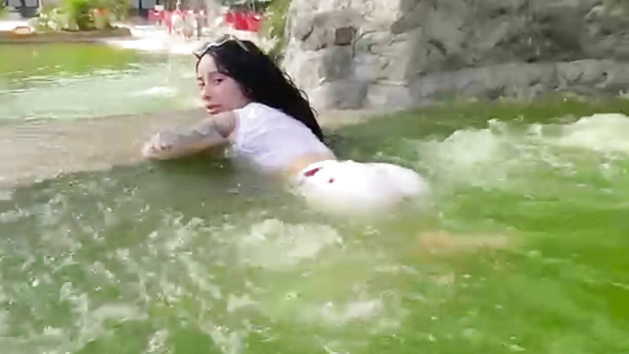 167630 – video modela na kameri hanna__azumi