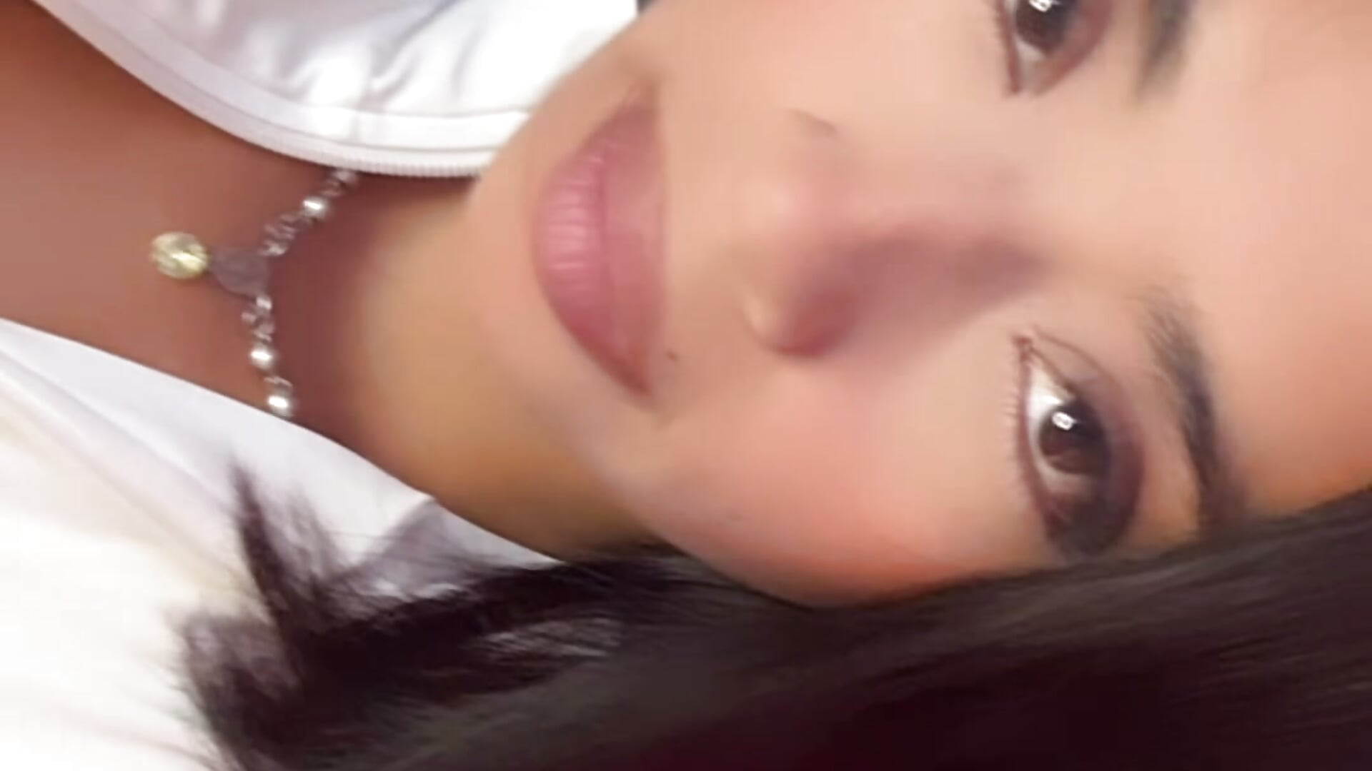 🥵🥵🥵🥵🥵－カメラキャストのLaura_fernandezIIの動画