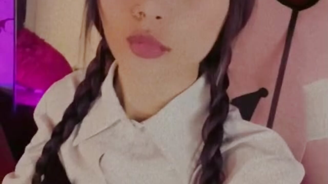Hallooween day frist costume 🎃😈🖤 - video by Sofii_Carter cam model