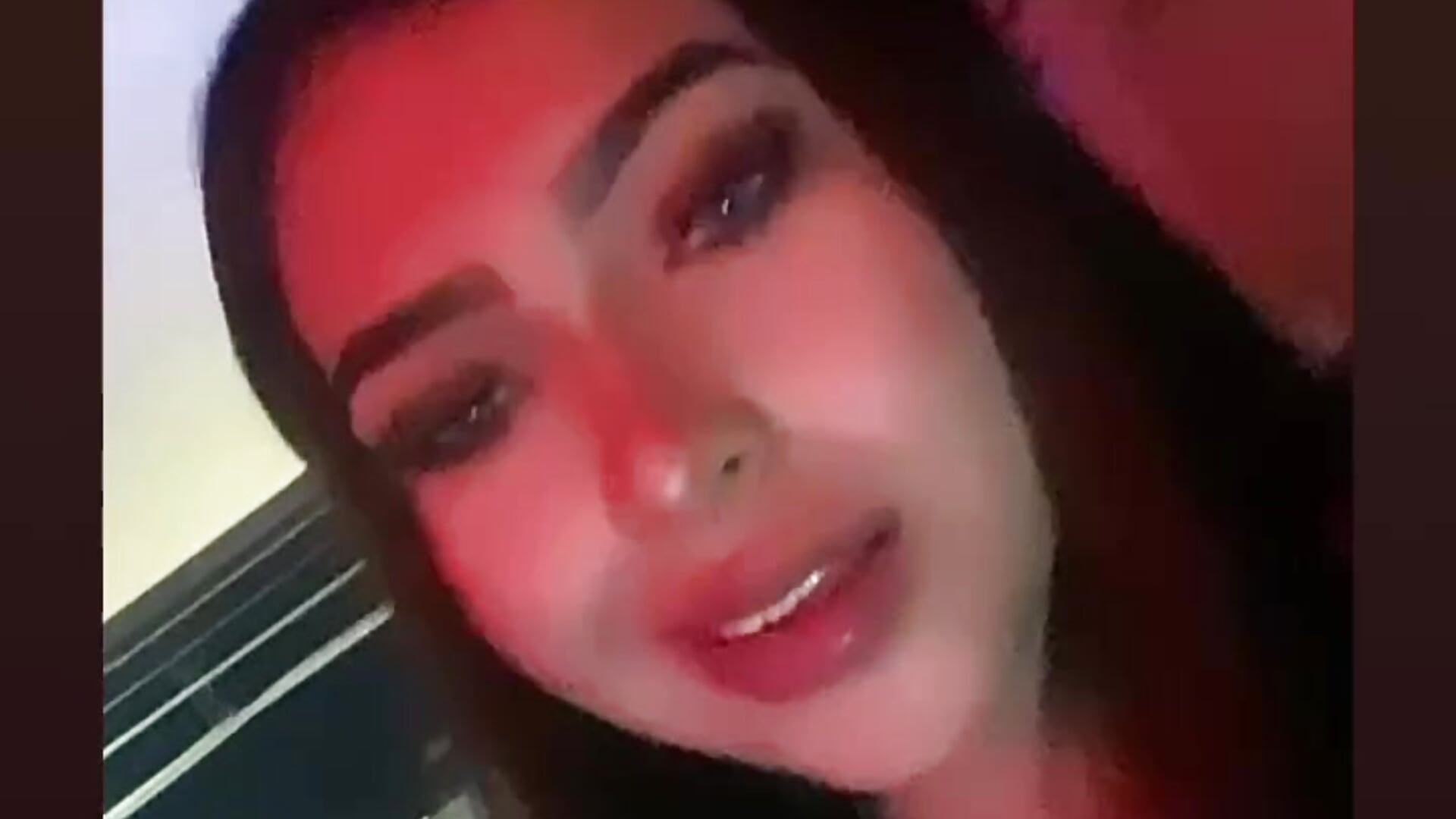 D678B934-8406-4271-996C-7CBA0ADC710Asegment_video_2 - video av Miaa_coopeer cam model