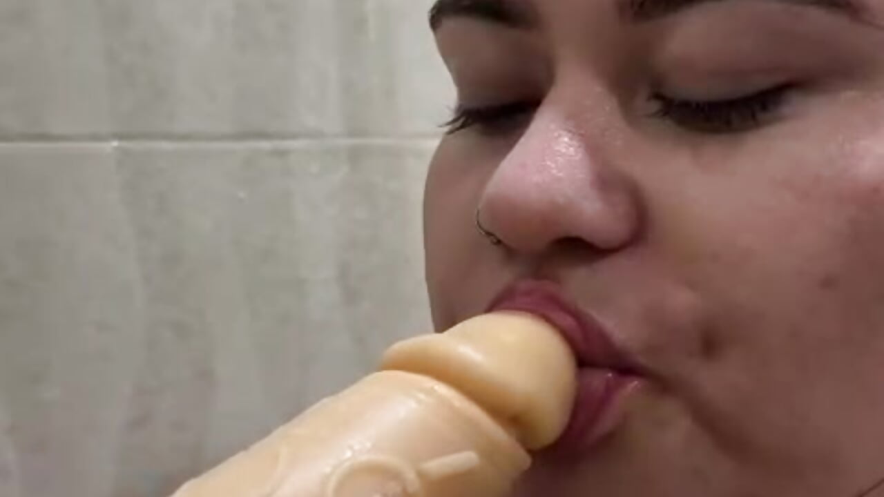 Blowjob - video oleh model kamera lunitaa0