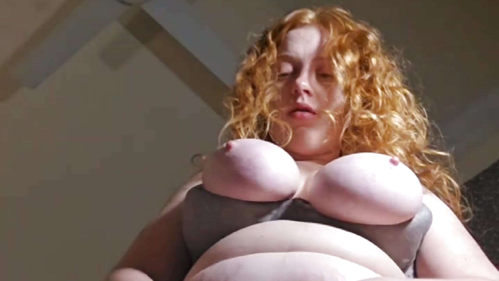 Floor view masturabtion ❤️ - video di Abbyrose422 modella di cam