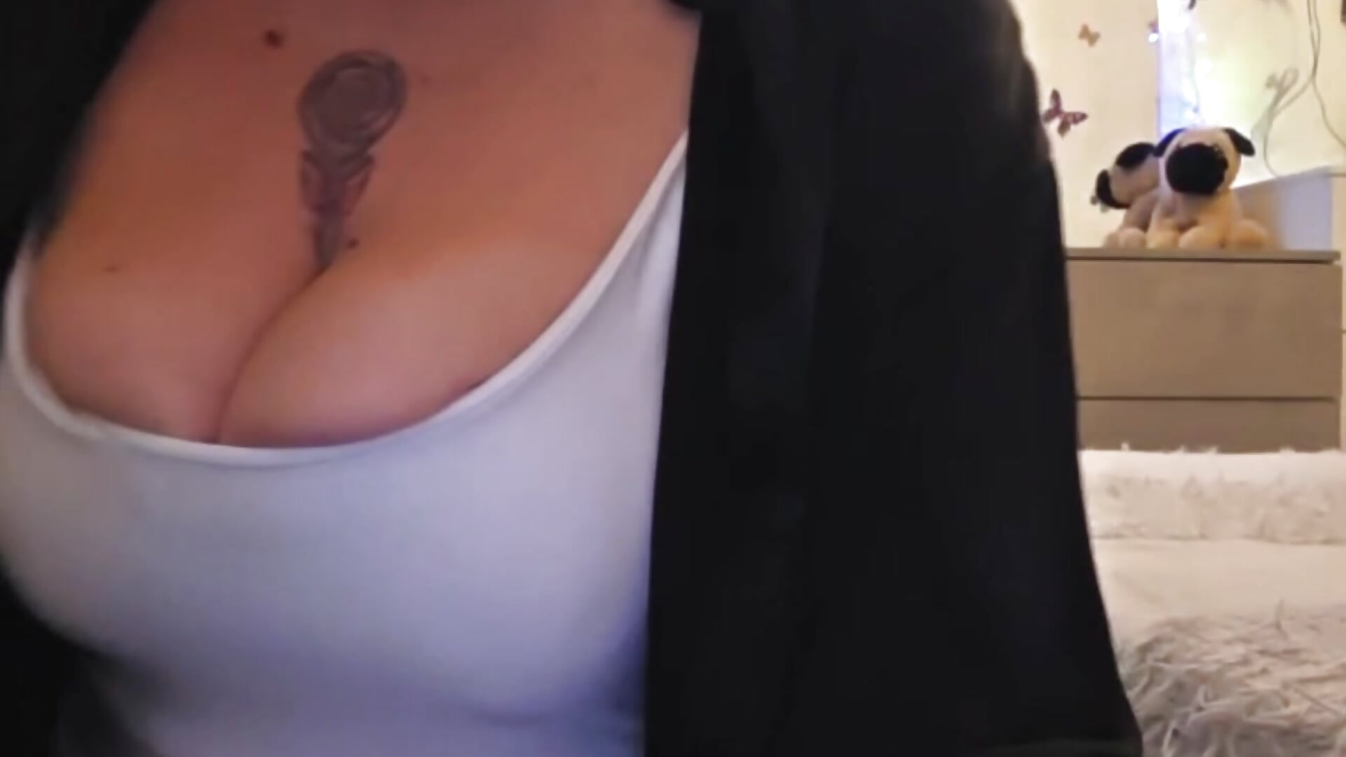 Driver tunisino mi scopa a pecora sborra sulle tette io ingoio 😋 - video by Baby_Panther cam model