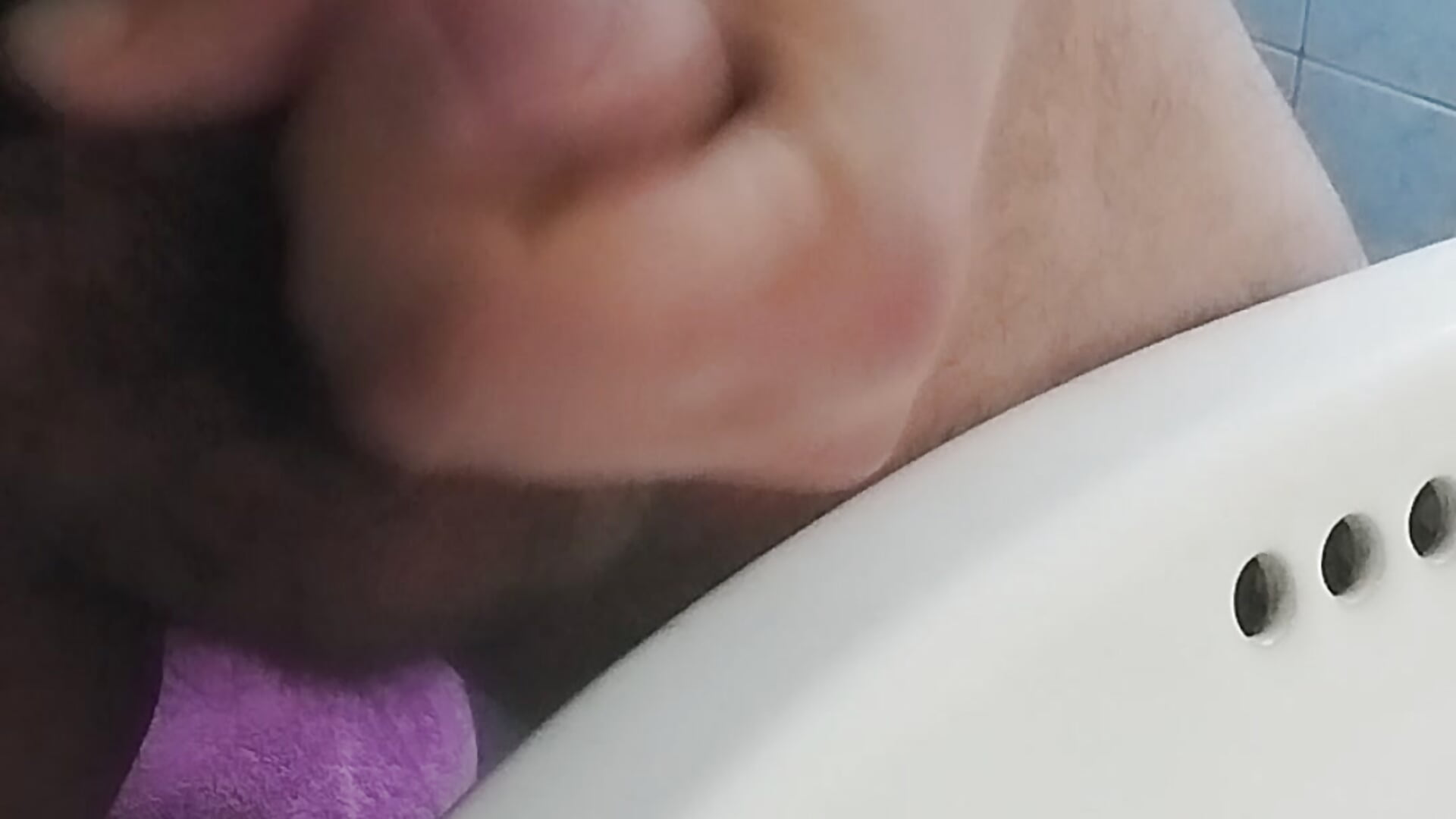 Paja en el baño - video by JACKSONDOO@xh cam model