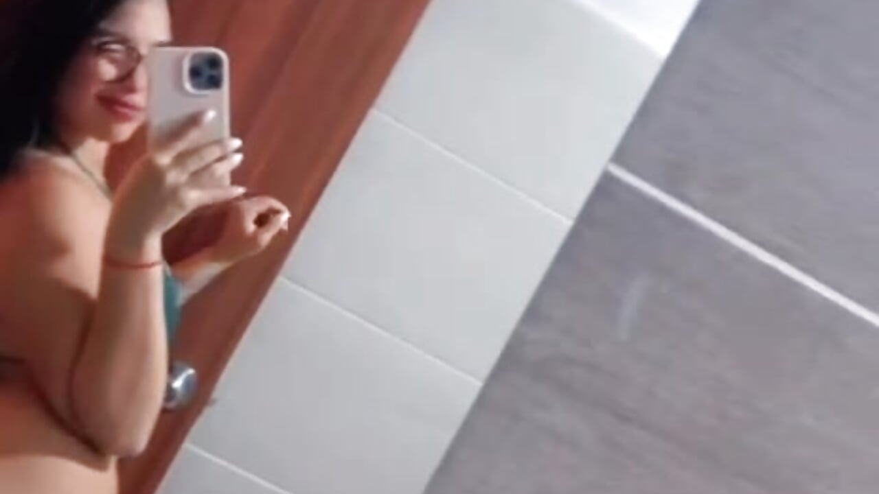 Delicius 😈😈 - video by alessia_will cam model