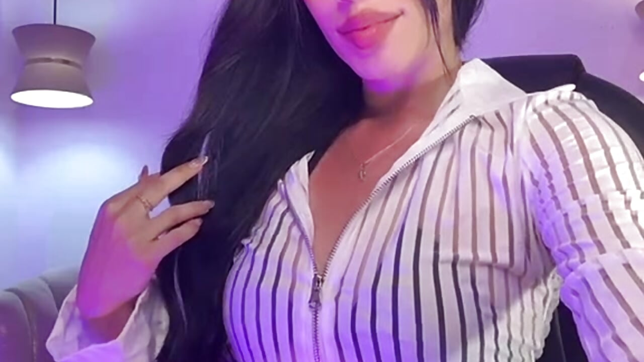 SWEET LOV🦦💘 - vídeo de sarita_evanss modelo de câmara