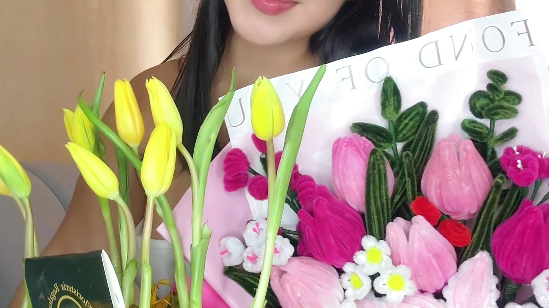 Amo los tulipanes 🌷😍 - video oleh model kamera EmmaRossem