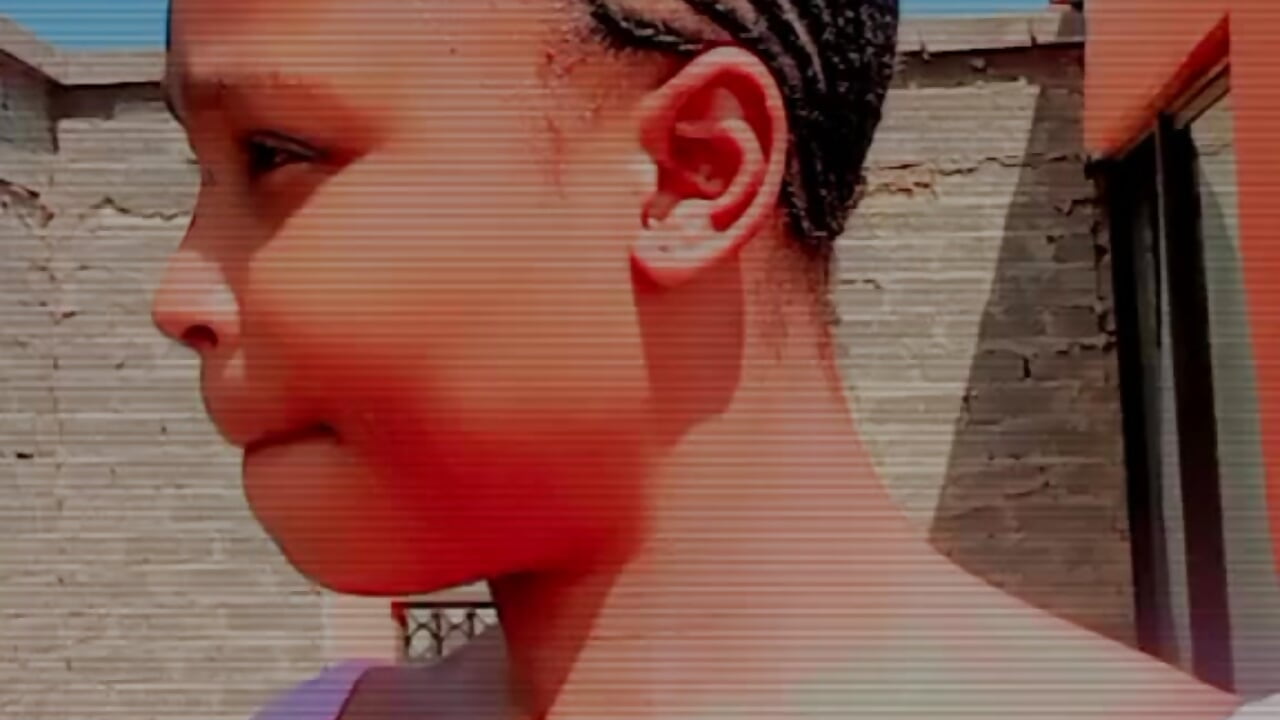 happy soul – video modela na kameri Skylour