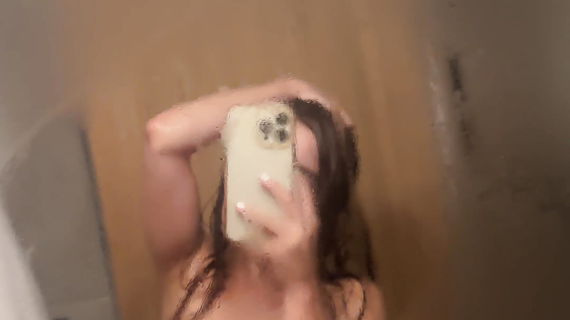 Te muestro lo justo… para que me imagines el resto. - video by carolynnetrujillo cam model
