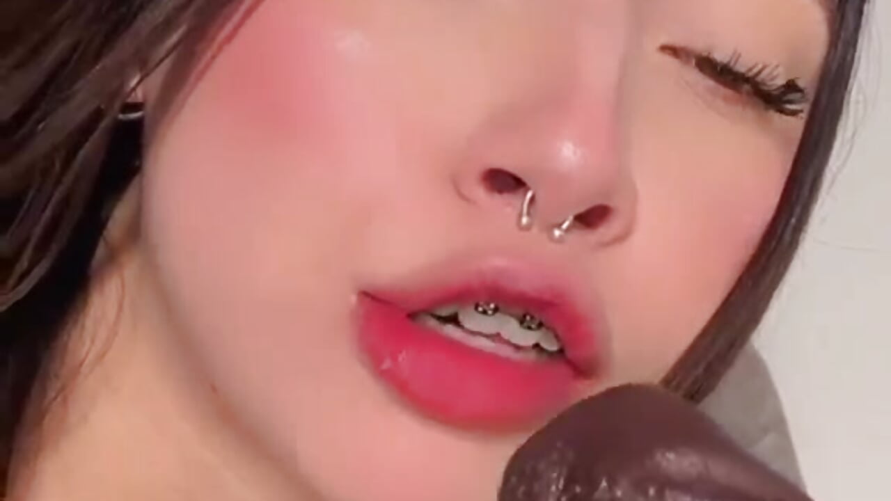 Beautiful Latina sucking a chocolate cock, but only the tip because it's too big for her throat. 😈 - video by Mariana_Castro9 cam model