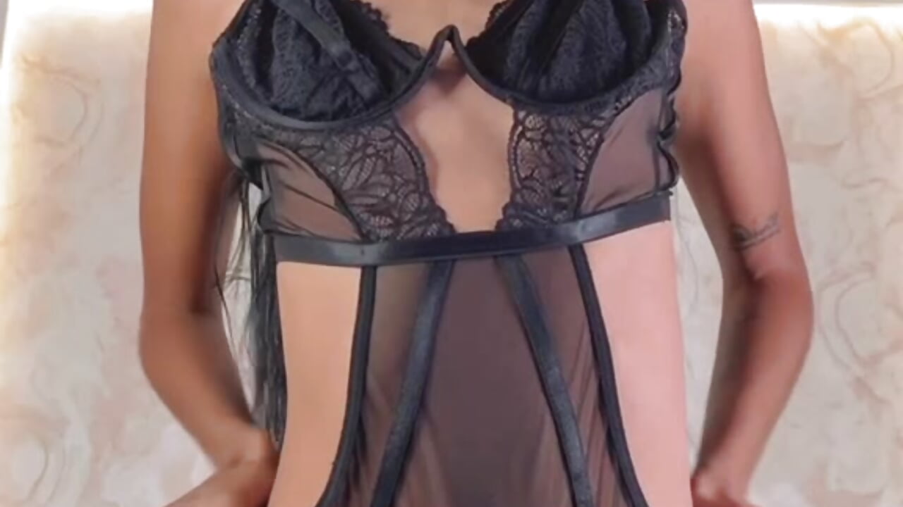 Sexy - فيديو من Charlote_zc موديل الكام